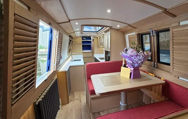Luxury Narrowboat Hire
